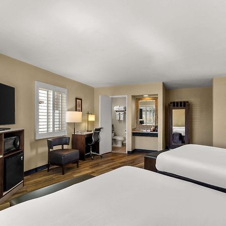 Comfort Inn San Diego Airport At The Harbor Exterior foto