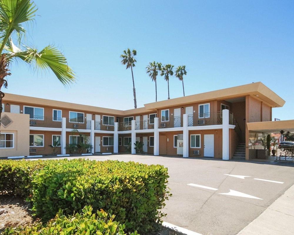 Comfort Inn San Diego Airport At The Harbor Exterior foto