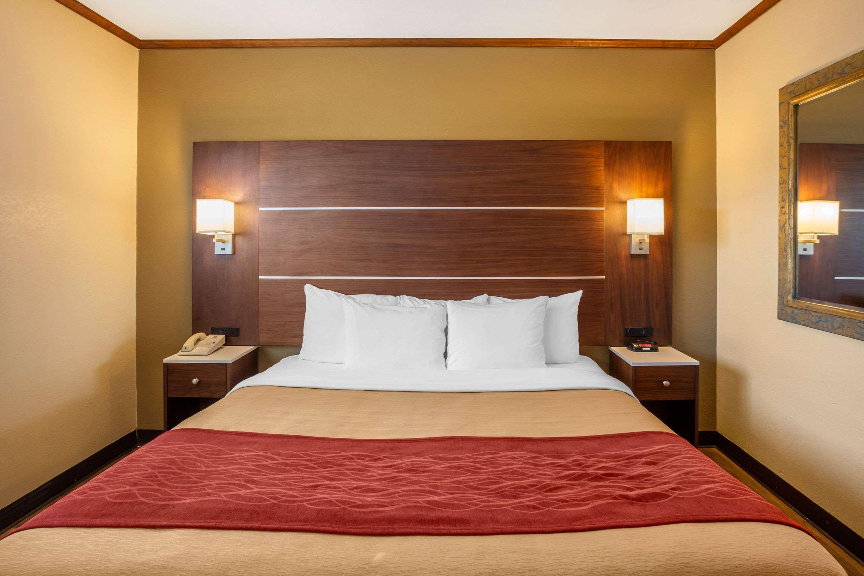 Comfort Inn San Diego Airport At The Harbor Exterior foto