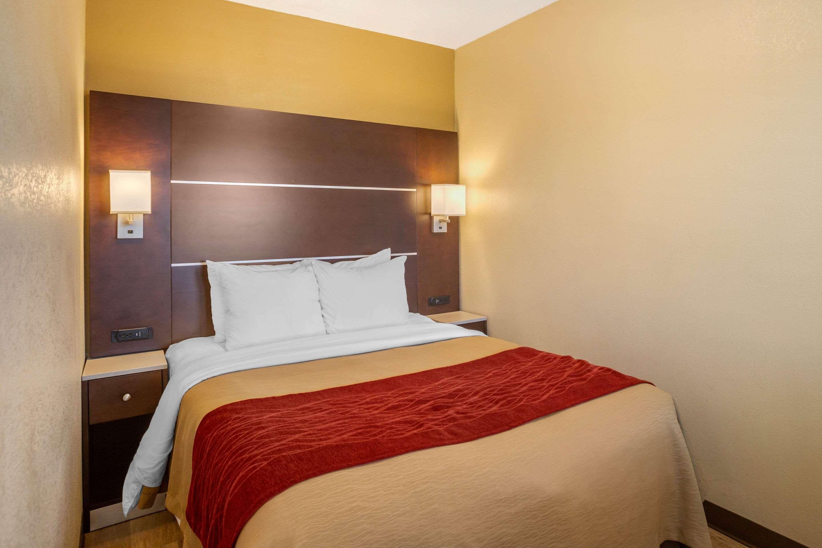 Comfort Inn San Diego Airport At The Harbor Exterior foto