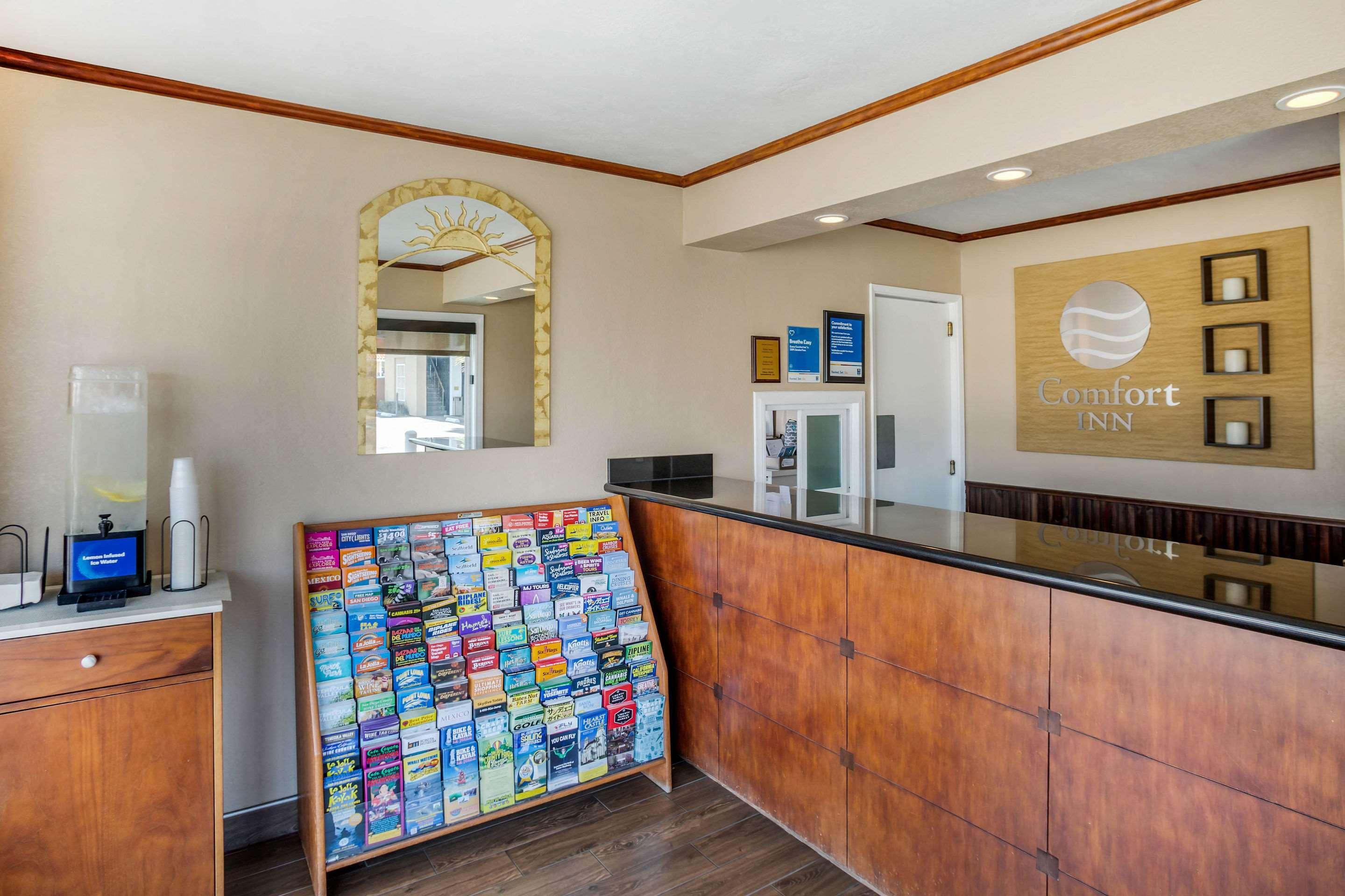 Comfort Inn San Diego Airport At The Harbor Exterior foto