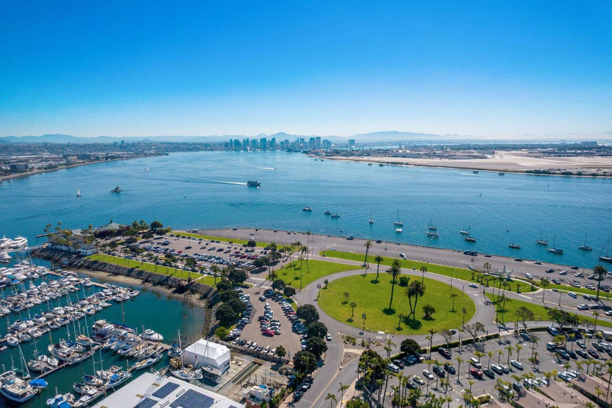 Comfort Inn San Diego Airport At The Harbor Exterior foto