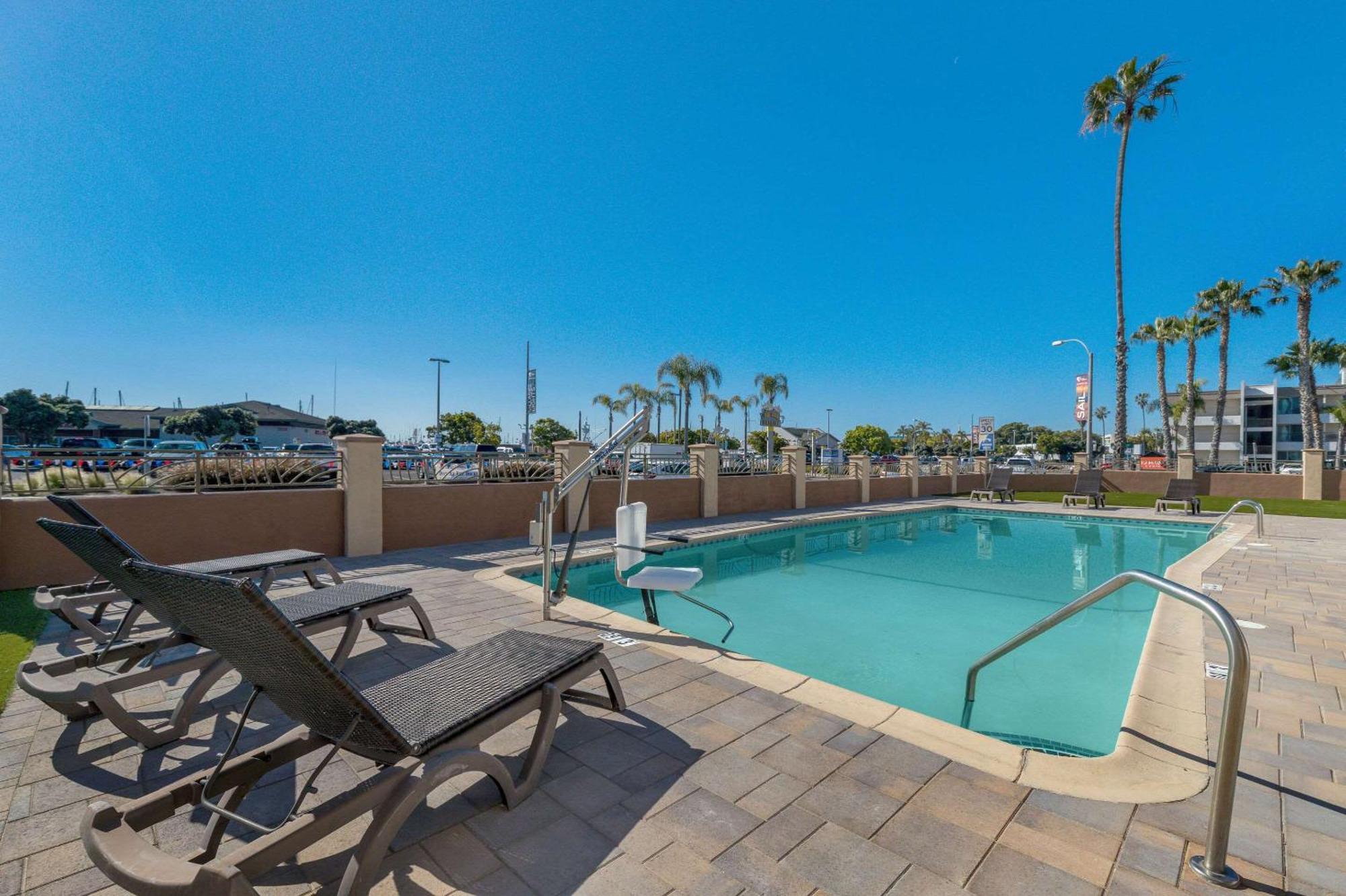 Comfort Inn San Diego Airport At The Harbor Exterior foto