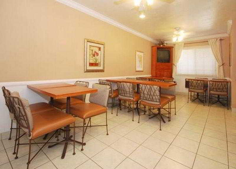 Comfort Inn San Diego Airport At The Harbor Restaurant foto